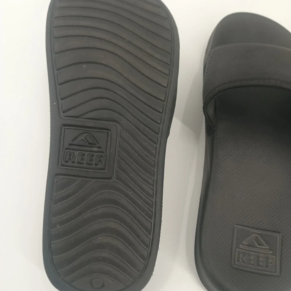 Reef One Slide Mens 5 Womens 7 Black Athletic Beach Pool Sandals CI3765